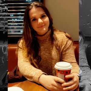 Meet your Posher, Elaina